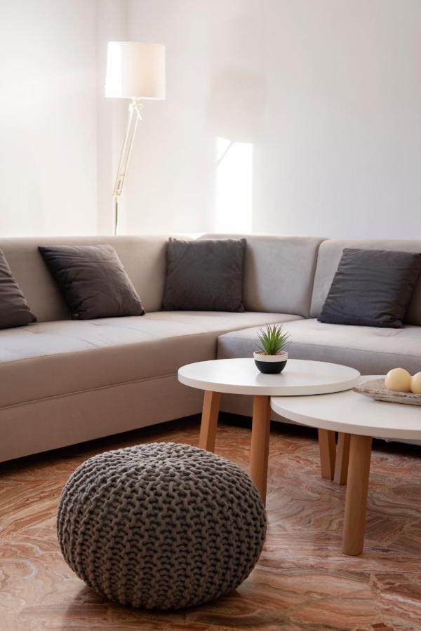 Downtown Apartment ปาริเกีย ภายนอก รูปภาพ
